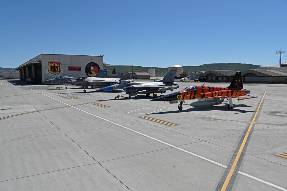 Luke AFB F-16s and F-35s fly with Kingsley Eagles