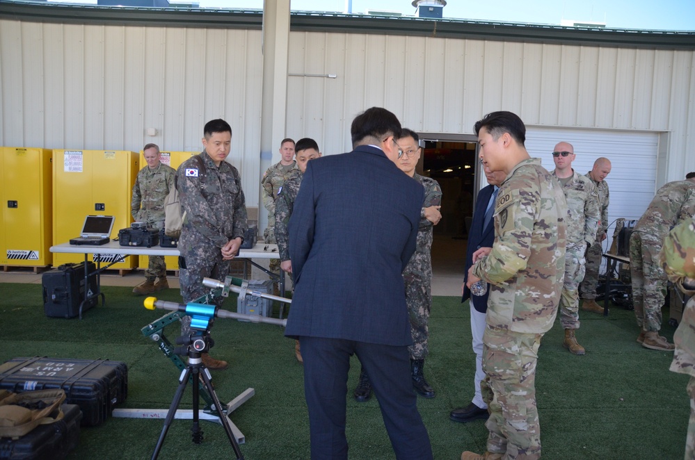 US Army EOD Group strengthens ROK-US Alliance during meeting on Fort Carson