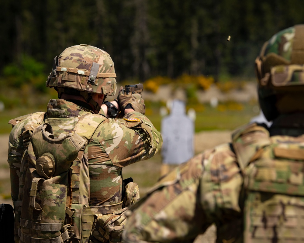 U.S. Soldier Compete in the Region VI National Guard Best Warrior Competition