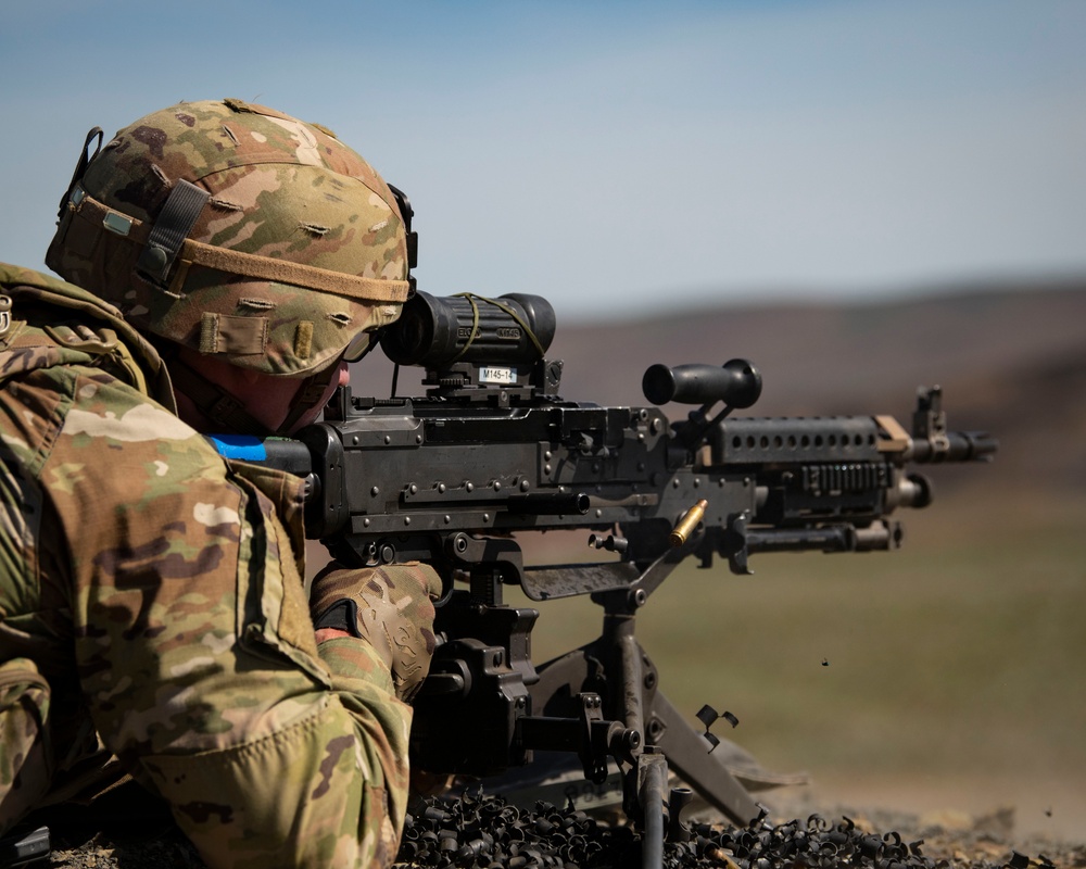 U.S. Soldier Compete in the Region VI National Guard Best Warrior Competition