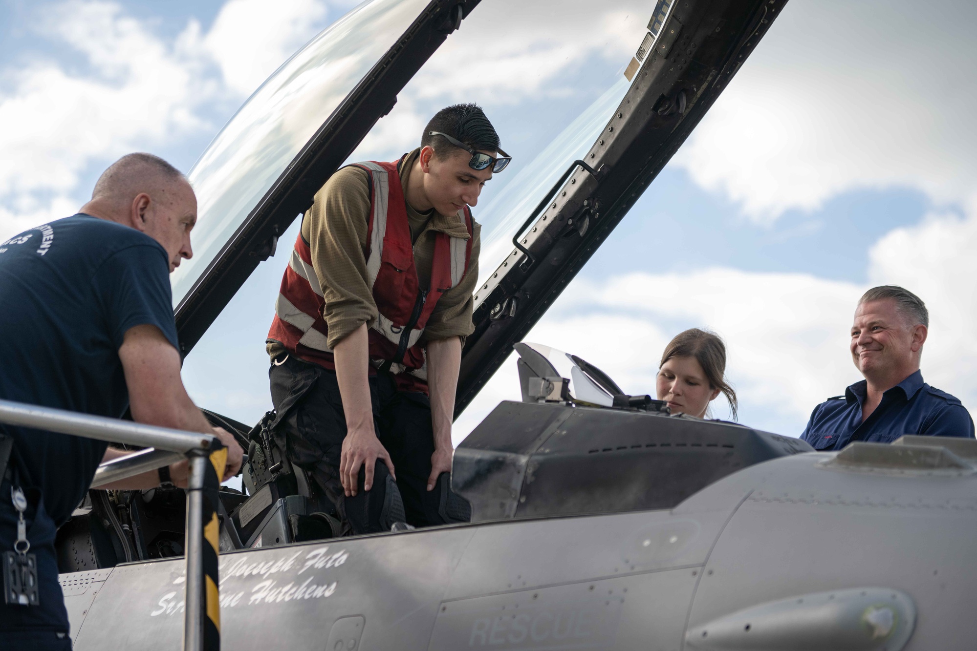 DVIDS - Images - 480th FGS and 52nd MXS conduct aircraft 