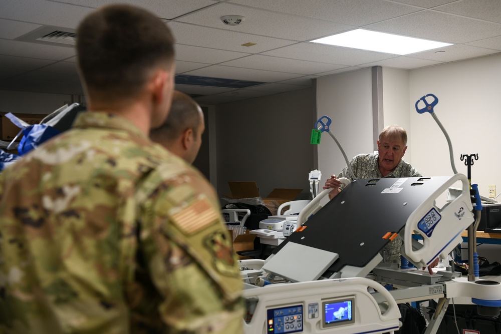 Michigan ANG biomedical equipment specialist enhances technical skills in Hawaii