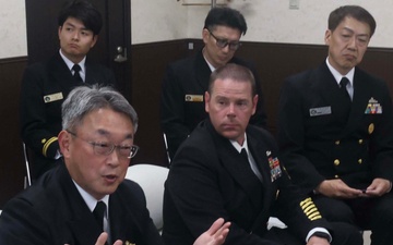 USS Warrior (MCM 10), CNFJ Leaders Visit Japan Maritime Self-Defense Force Naval Base in Hakodate, Japan