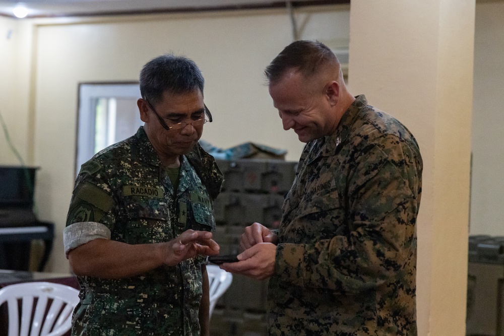 ACDC: Brig. Gen. Ricadio visits 13th MEU CE