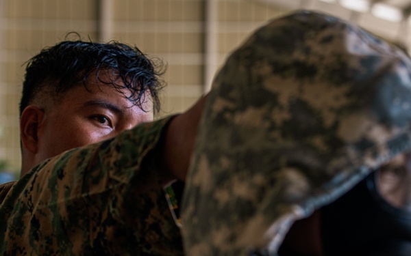 ACDC: 15th MEU, Philippine Service Members Train on CBRN Defense