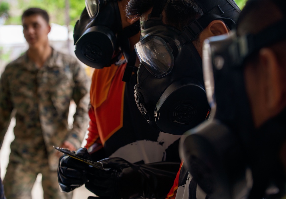 ACDC: 15th MEU, Philippine Service Members Train on CBRN Defense