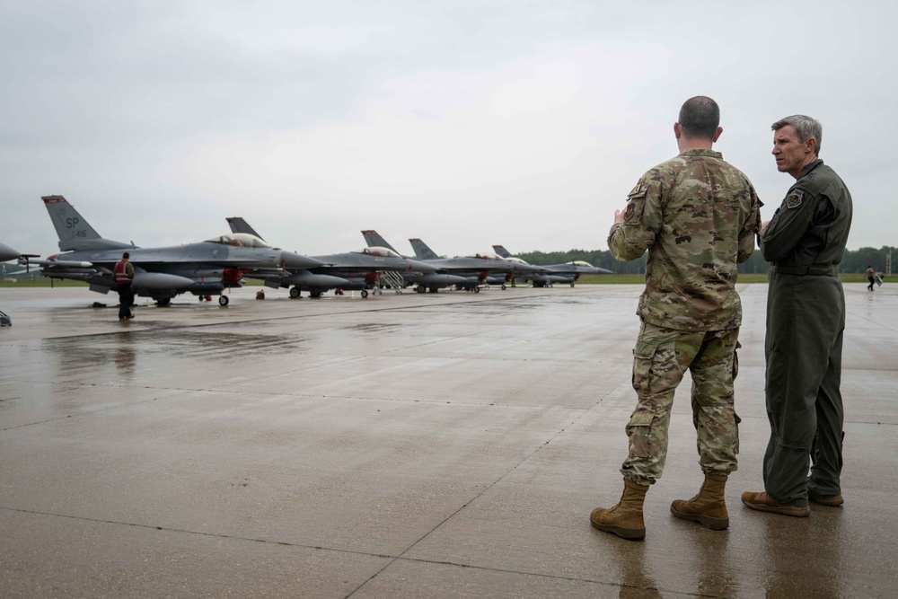 Maj. Gen. Thomas Kunkel visits 52nd FW Airmen during AK24
