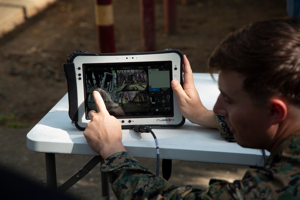 ACDC: MWSS-371 conducts EOD SMEE with SUGV 310 robots