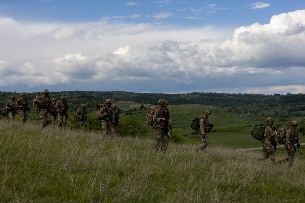 82nd Airborne Division Takes Part in Swift Response 24