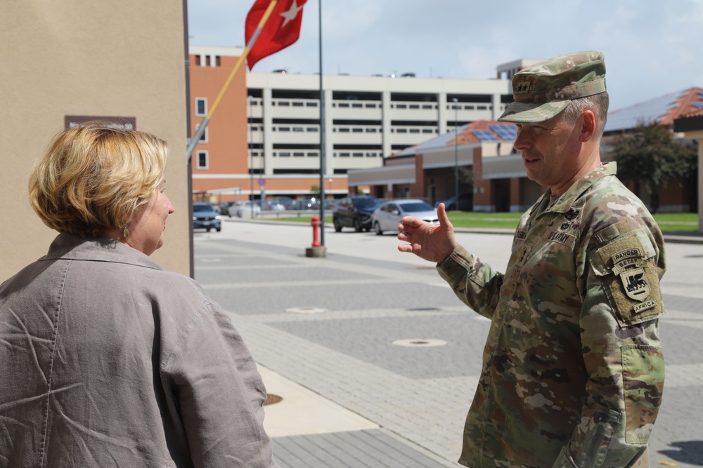 SETAF-AF Commanding General hosts visit with Vice Admiral Thomas Ishee, Ms. Amanda Pilz, and Brig. Gen. John Jarrard