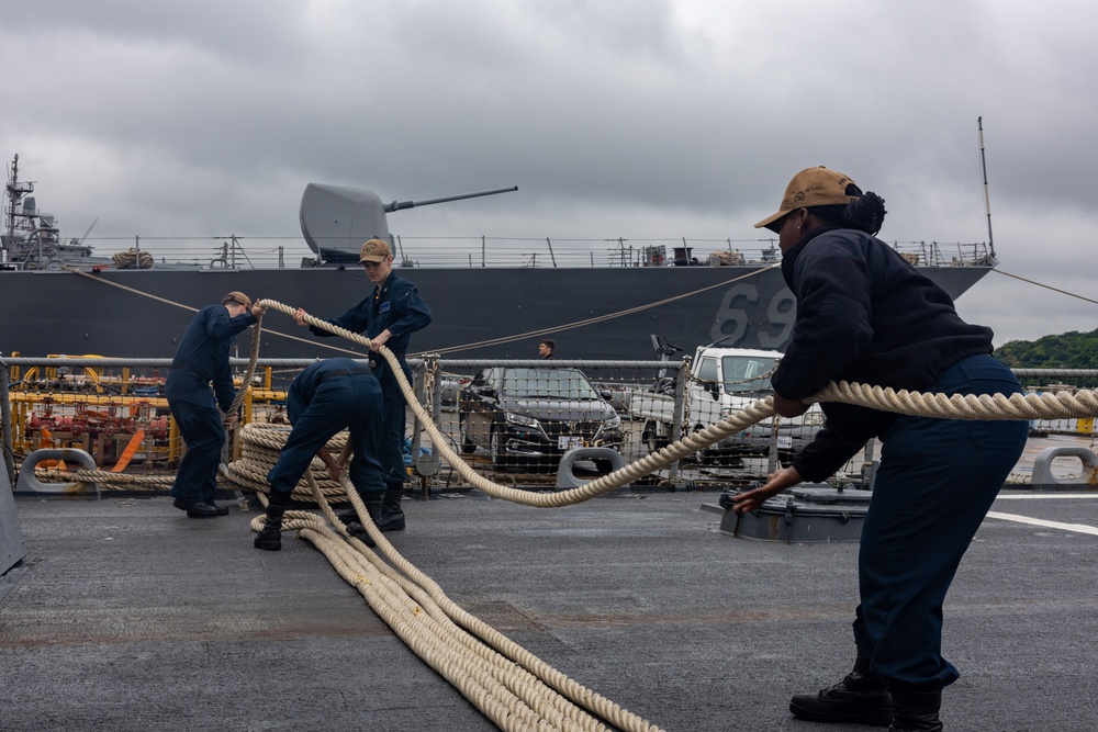 USS Higgins (DDG 76) Participates in 85th Black Ship Festival