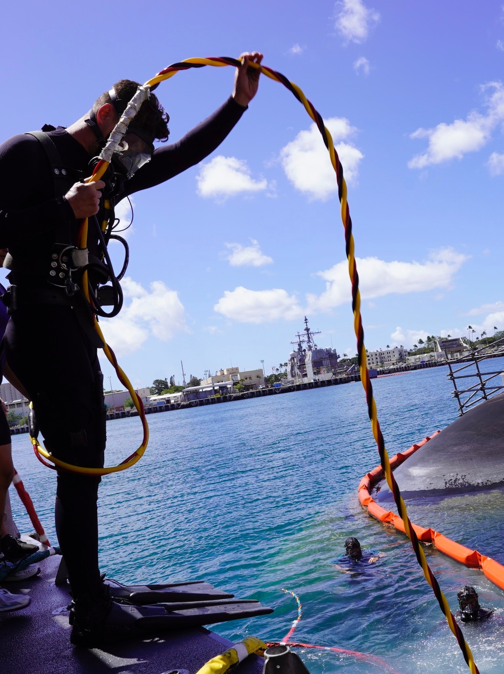 Australian AUKUS Divers Conduct Training in Pearl Harbor