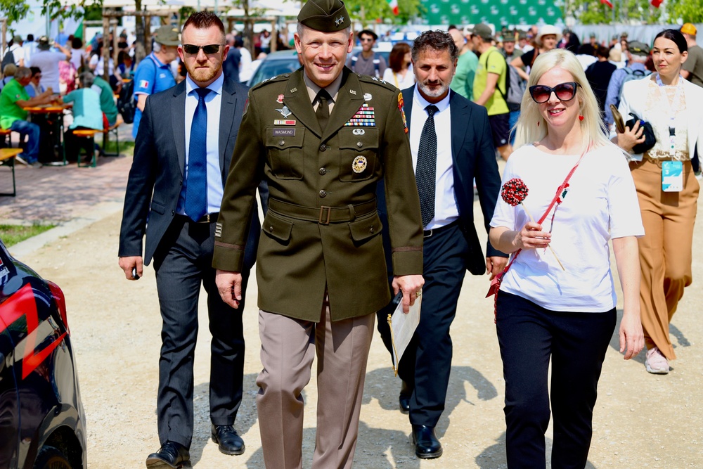 DVIDS - Images - SETAF-AF Commanding General attends 95th National ...