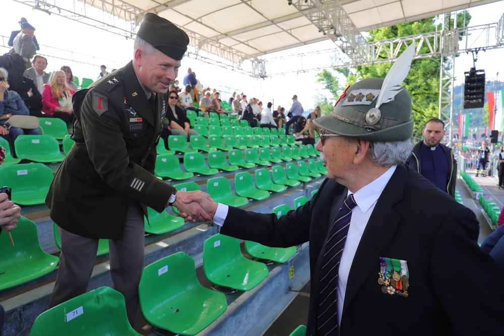 SETAF-AF Commanding General attends 95th National Alpini Rally parade