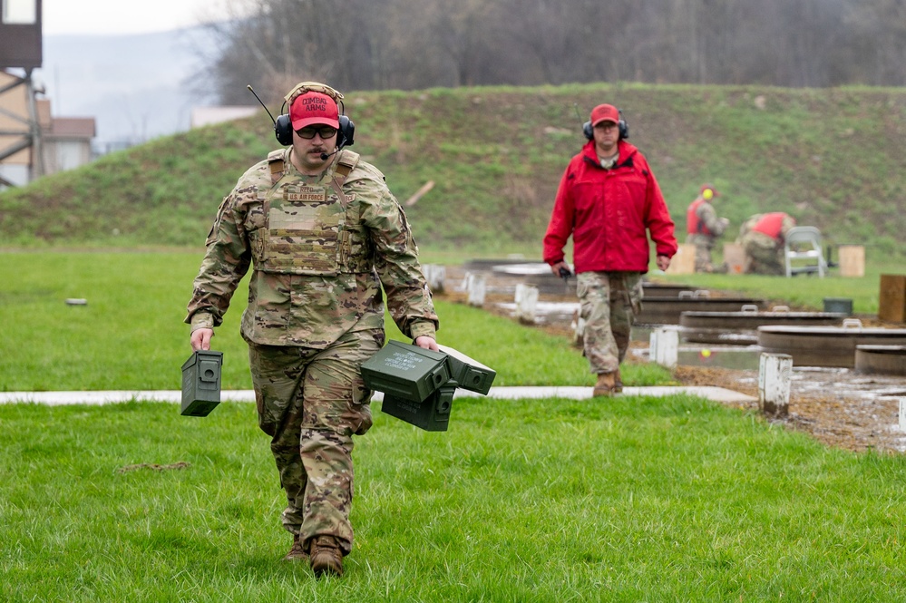 911th SFS weapons qualifications