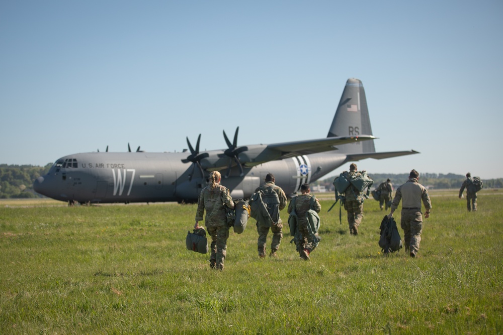 U.S. Army 10th Special Forces Group (Airborne) and Polish 6th Airborne Brigade perform a static line and high altitude low opening parachute jumps May 13-15, 2024 near Krakow Poland.