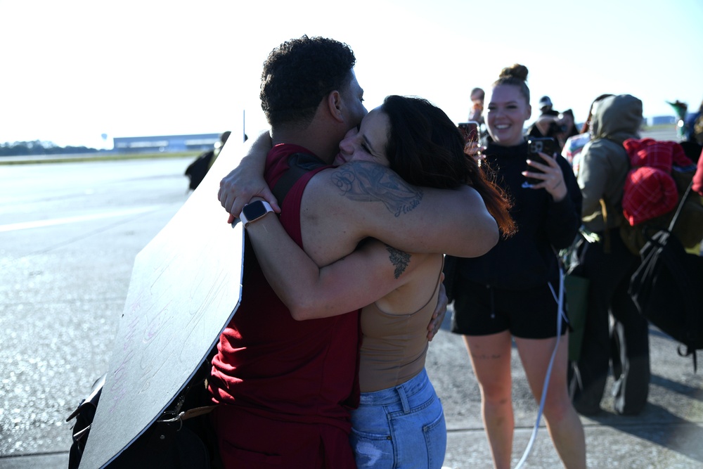 USS Indianapolis Gold Crew Returns to Naval Station Mayport Following Deployment