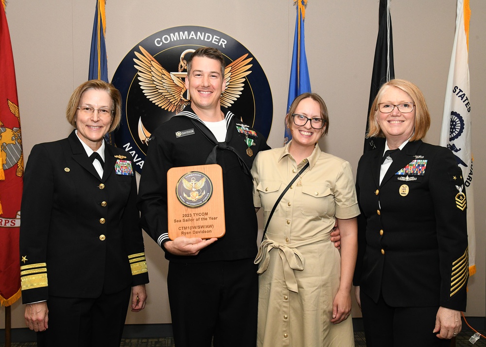 NAVIFOR TYCOM Sea and Shore Sailor of the Year