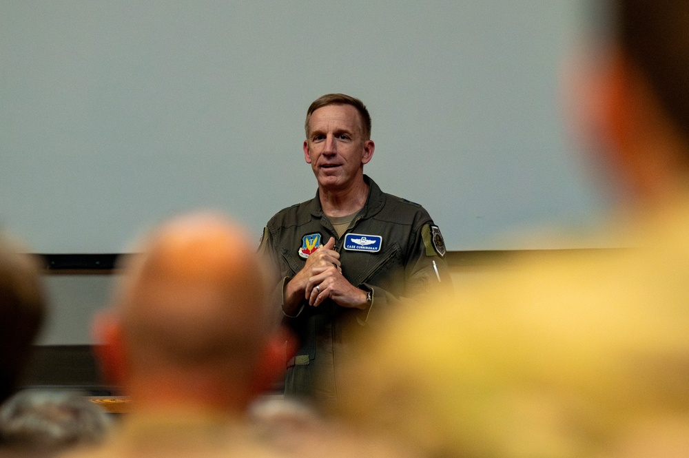 U.S. Air Force Weapons School commandant mission brief