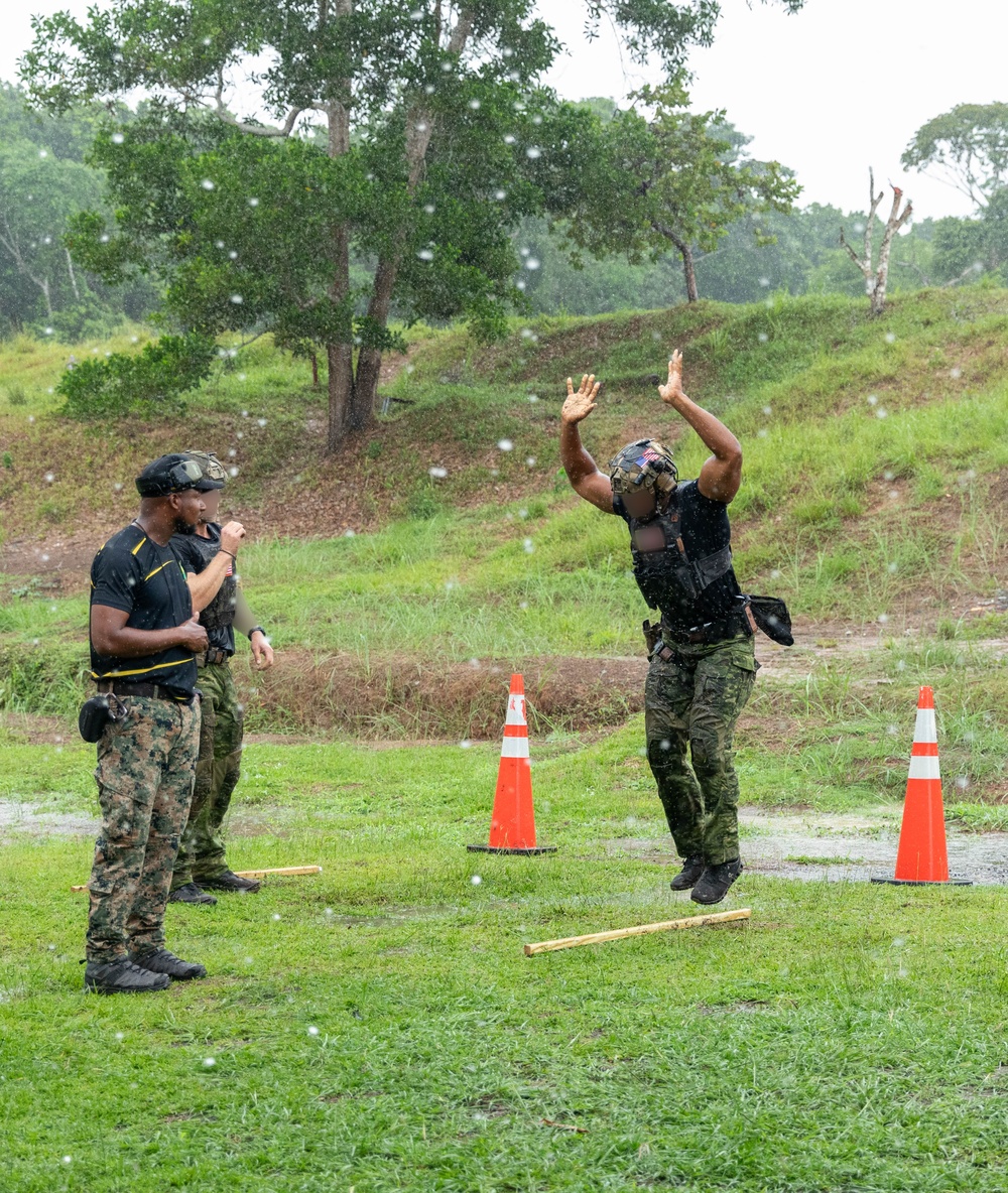 Competitors take part in Fuerzas Comando 24 Assaulter Course II