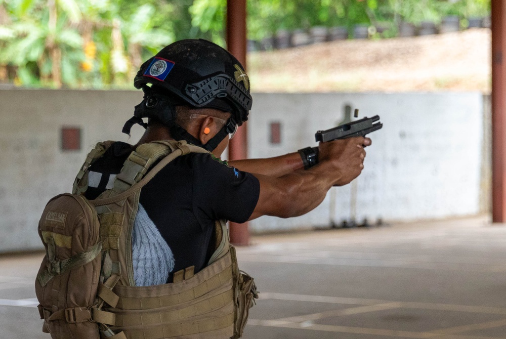 Competitors take part in Fuerzas Comando 24 Assaulter Course II