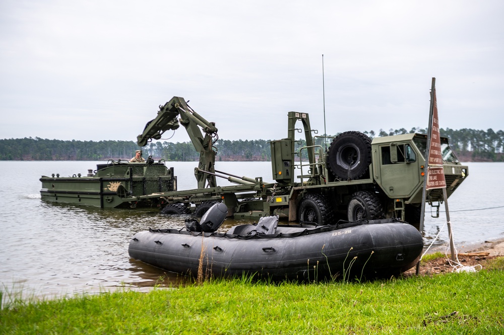 South Carolina National Guard Conducts Boss Lift