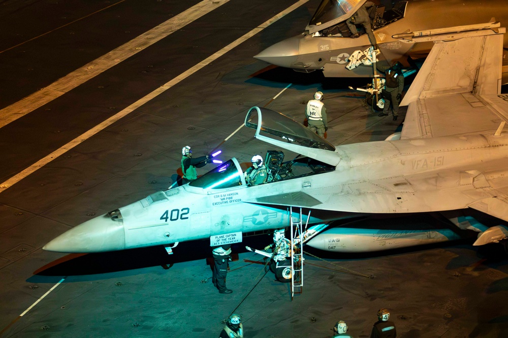 Abraham Lincoln conducts flight operations