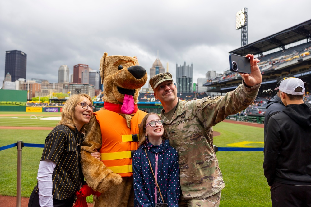Pittsburgh District partners with Pittsburgh Pirates to promote water safety