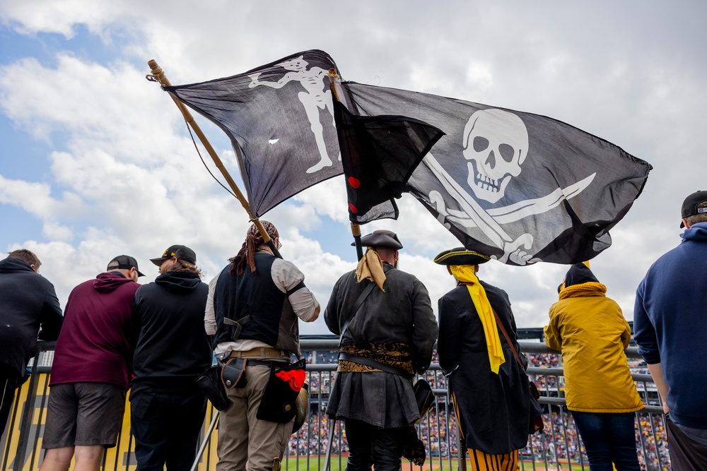 Pittsburgh District partners with Pittsburgh Pirates to promote water safety