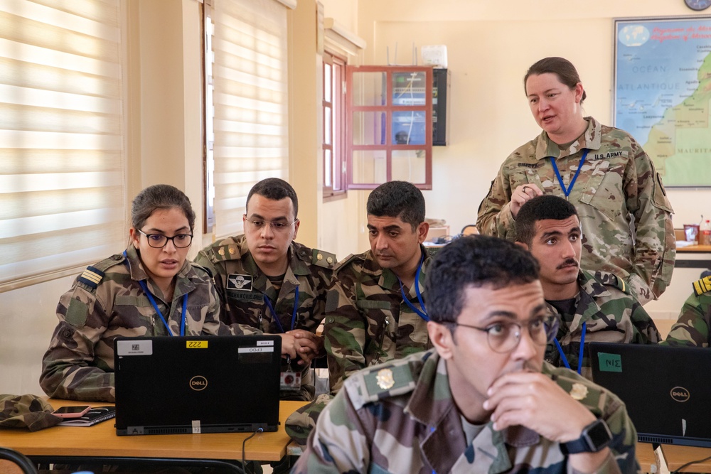 Georgia National Guard Soldiers teach defensive cyber ops at African Lion