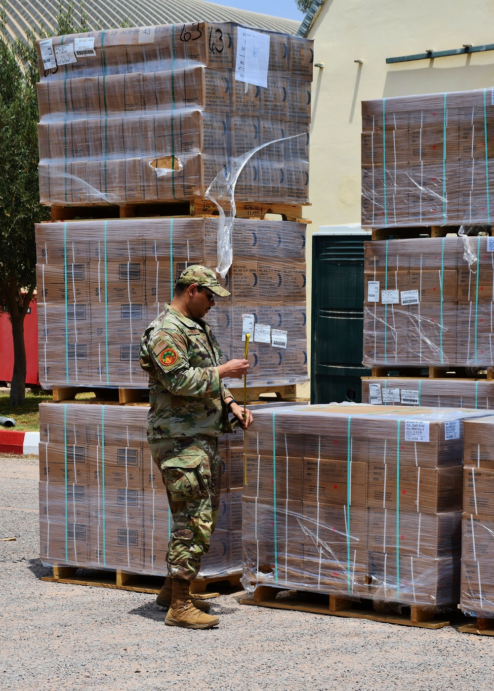 U.S. and Moroccan armed forces combine for pallet airlift build