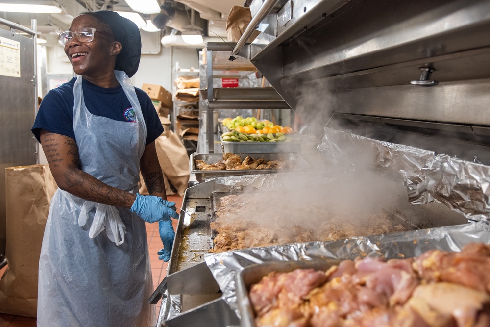 USS Ronald Reagan (CVN 76) Sailors prepare lunch