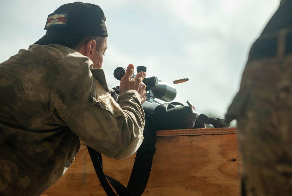 Competitors take part in Fuerzas Comando 24 Sniper Course III