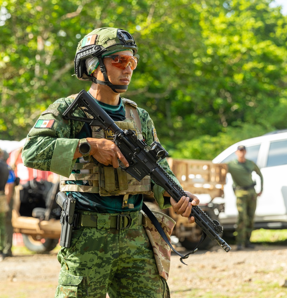 Competitors take part in Fuerzas Comando 24 Shoot House