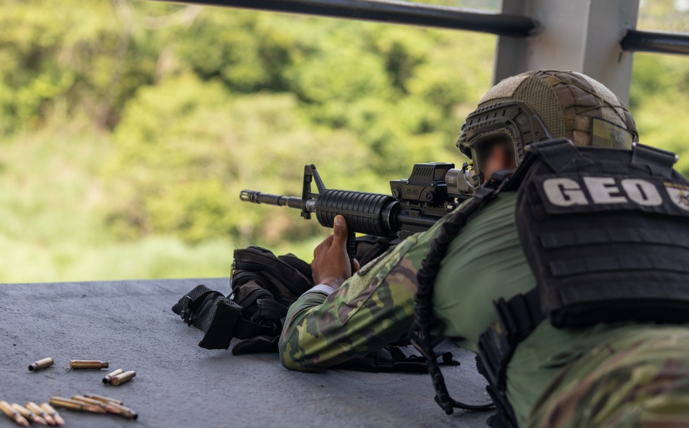 Competitors take part in Fuerzas Comando 24 combined Assaulter and Sniper Course III