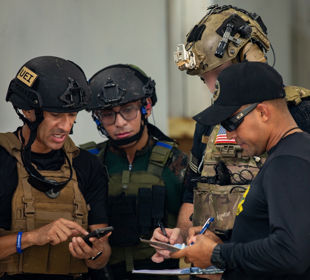 Fuerzas Comando Assaulter Match