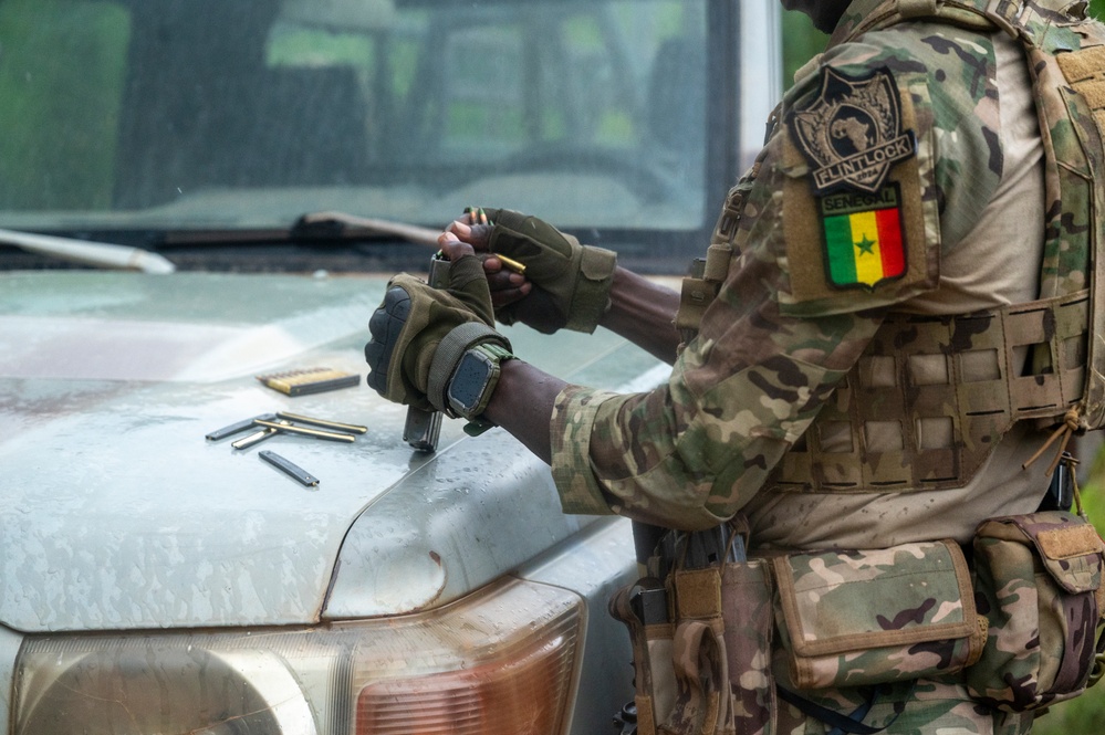 Senegal Sepecial Forces Conduct Shooting Drills