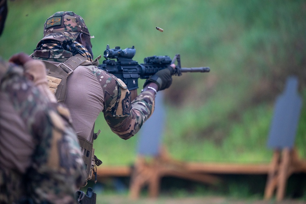 Senegal Special Forces Conduct Shooting Drills