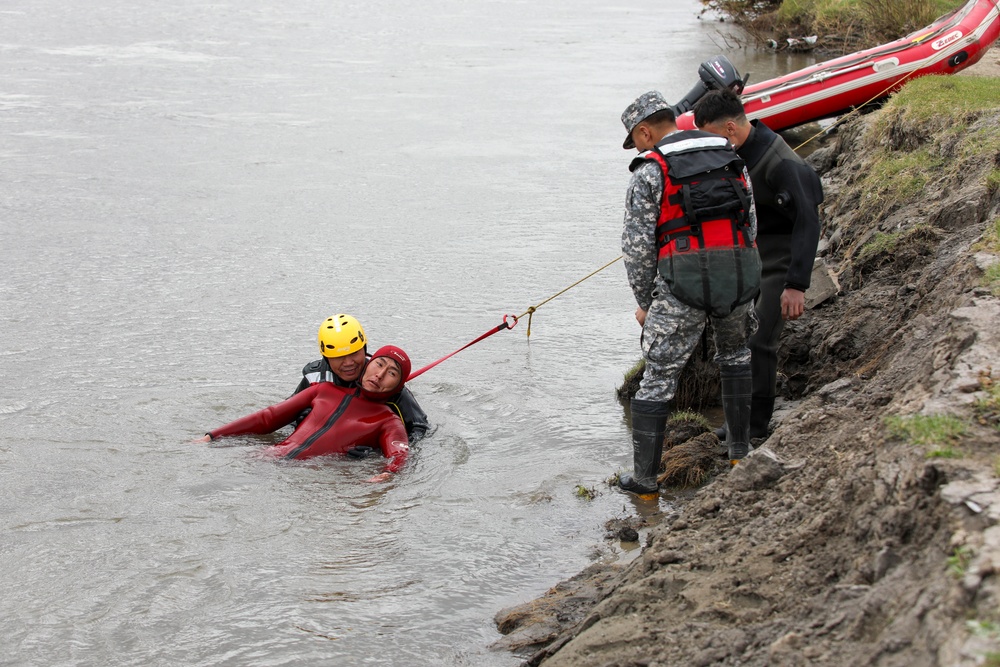 Riverine training at Gobi Wolf 2024