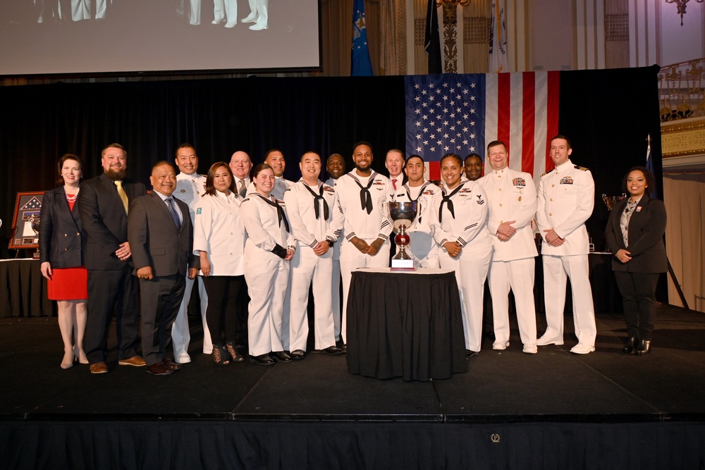 Navy chefs shine in Chicago