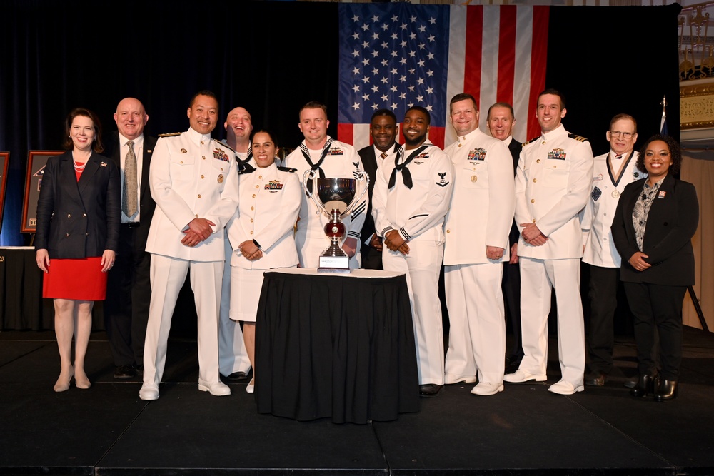 Navy chefs shine in Chicago