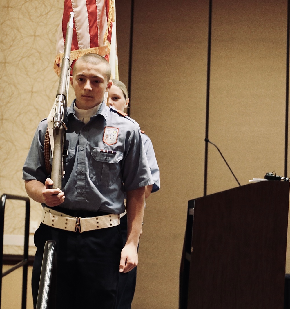 Illinois ESGR Awards Banquet Honors Employers Who Support Their National Guard and Reserve Employees