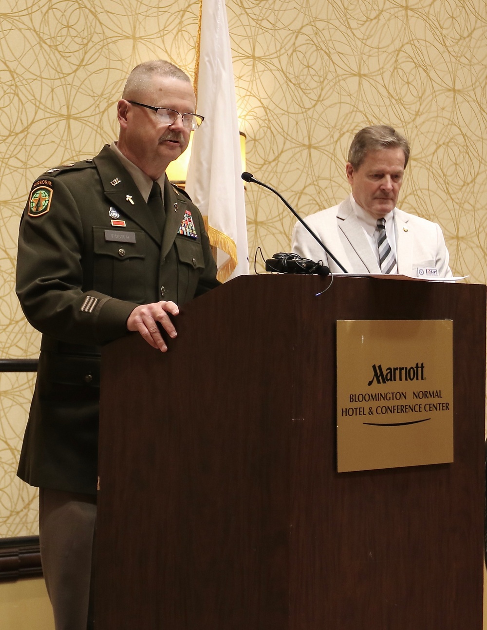 Illinois ESGR Awards Banquet Honors Employers Who Support Their National Guard and Reserve Employees