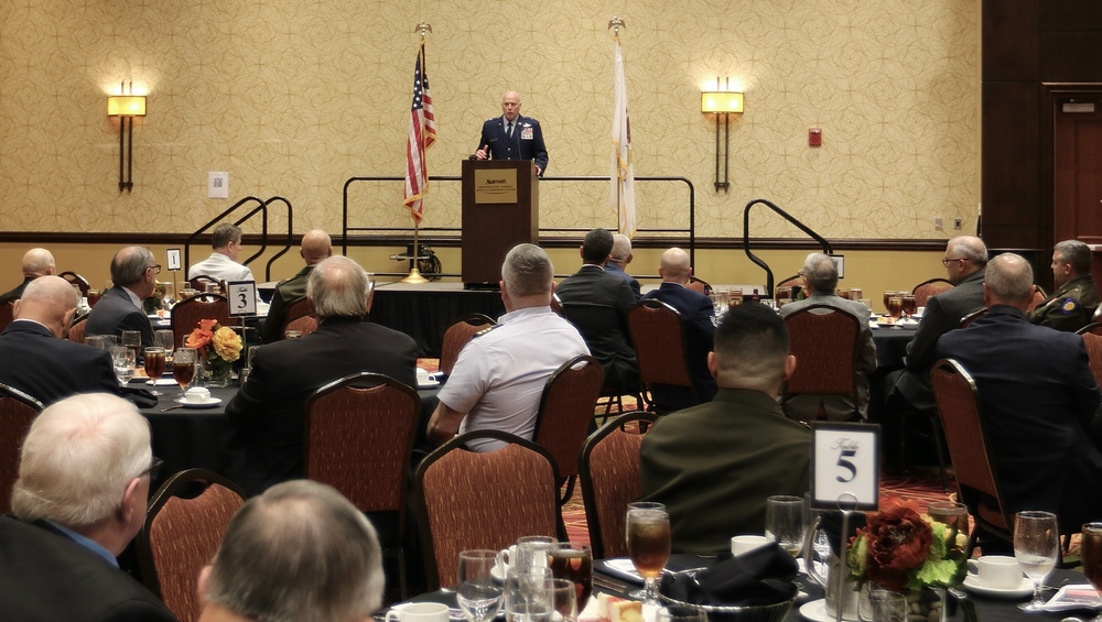 Illinois ESGR Awards Banquet Honors Employers Who Support Their National Guard and Reserve Employees