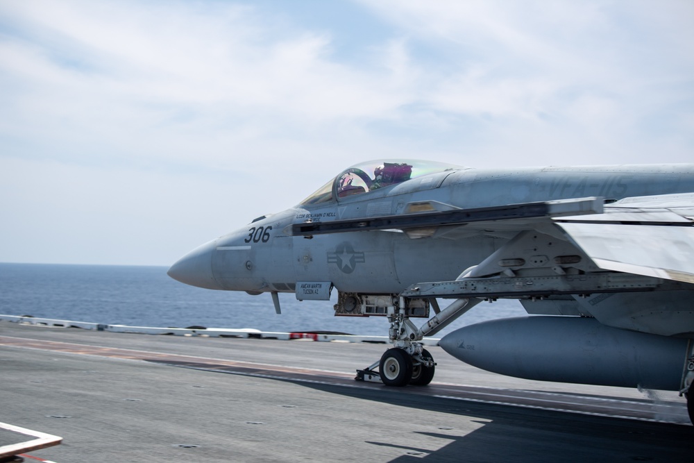 USS Ronald Reagan (CVN 76) conducts flight operations