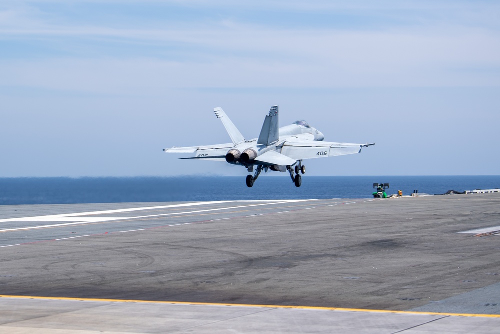 USS Ronald Reagan (CVN 76) conducts flight operations