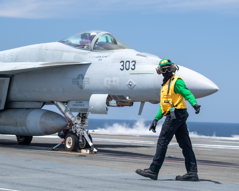 USS Ronald Reagan (CVN 76) conducts flight operations