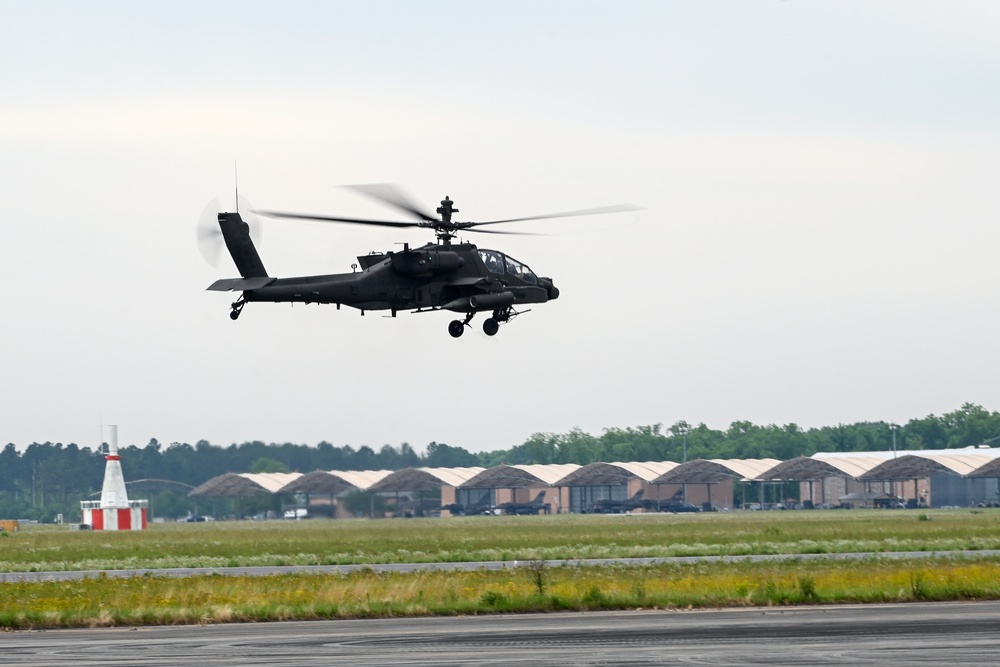 South Carolina Army National Guard AH-64 Apaches launch for Palmetto Fury