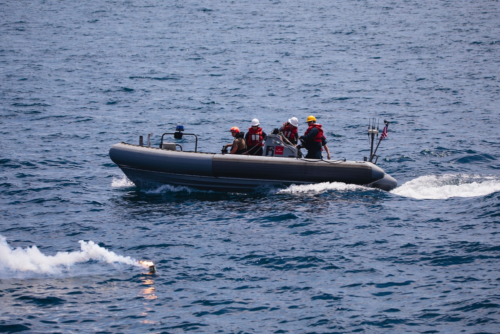 USS John S. McCain Conducts VBSS Operations