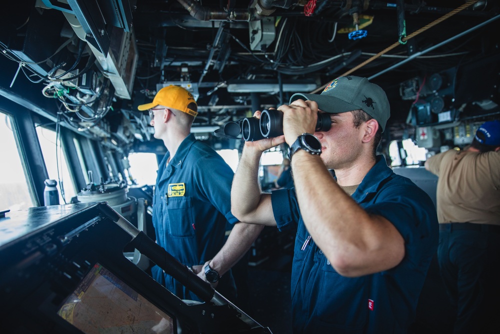 USS John S. McCain Conducts VBSS Operations